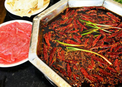 如何去篩選優(yōu)質(zhì)的火鍋底料呢？